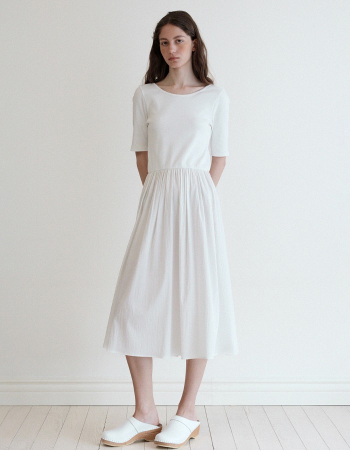 springcrocus) Round Long Dress - White